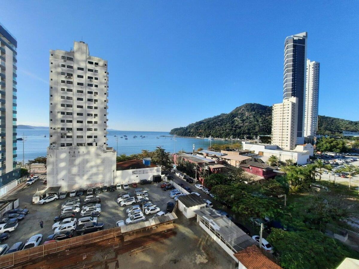 3 Suites Linda Vista Da Orla De Bc A 50M Da Praia - Somente Familiares Balneário Camboriú Buitenkant foto