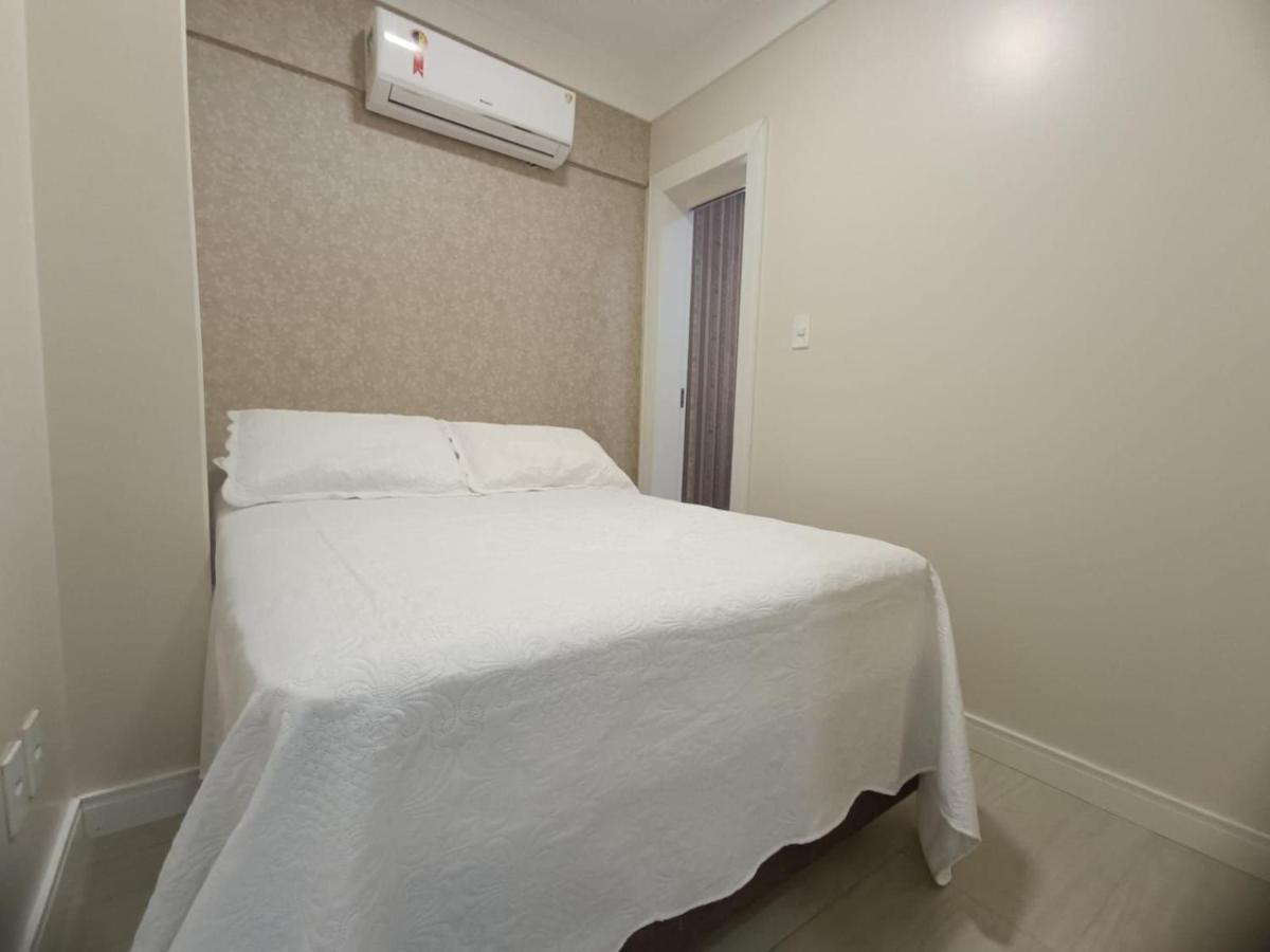 3 Suites Linda Vista Da Orla De Bc A 50M Da Praia - Somente Familiares Balneário Camboriú Buitenkant foto