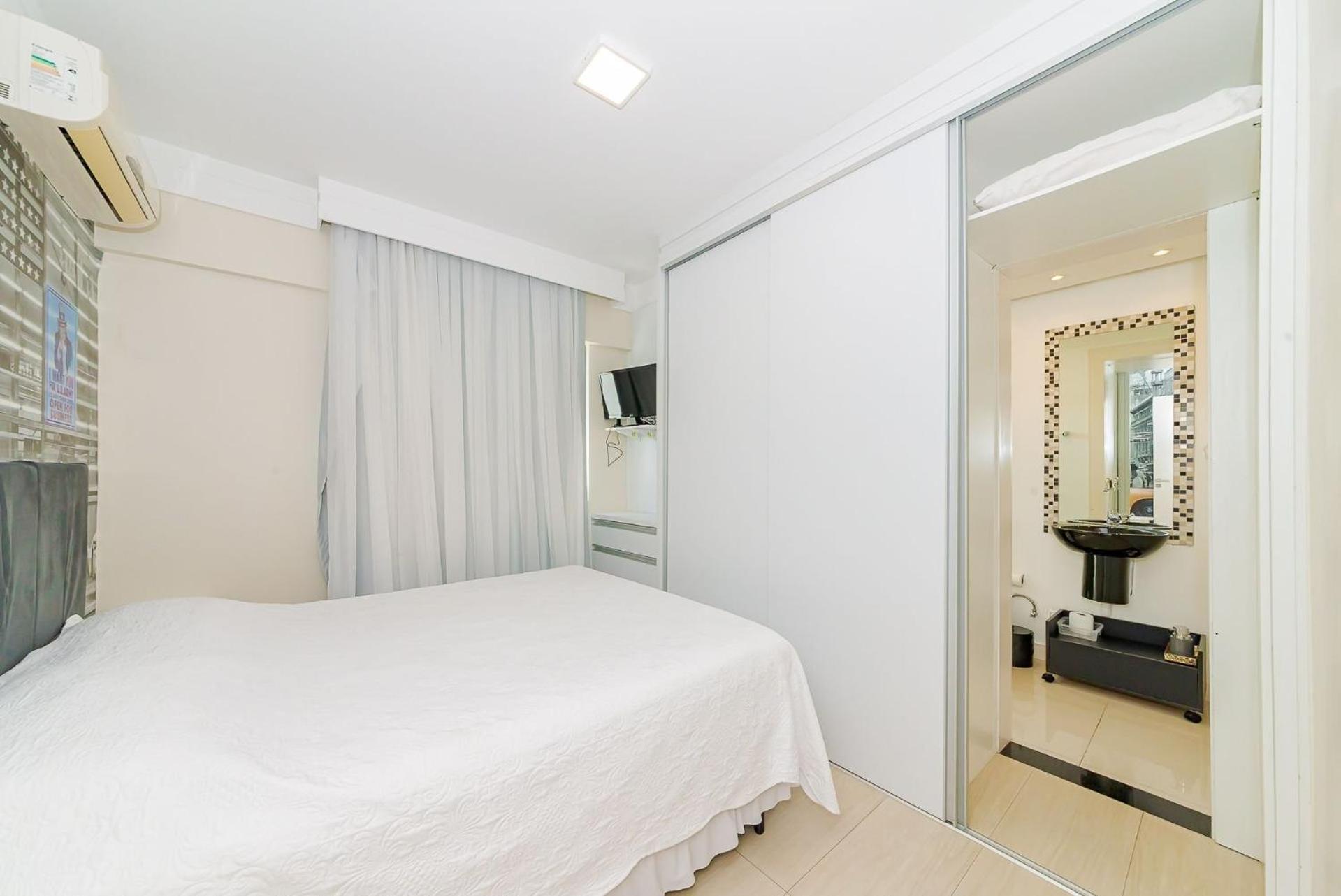 3 Suites Linda Vista Da Orla De Bc A 50M Da Praia - Somente Familiares Balneário Camboriú Buitenkant foto