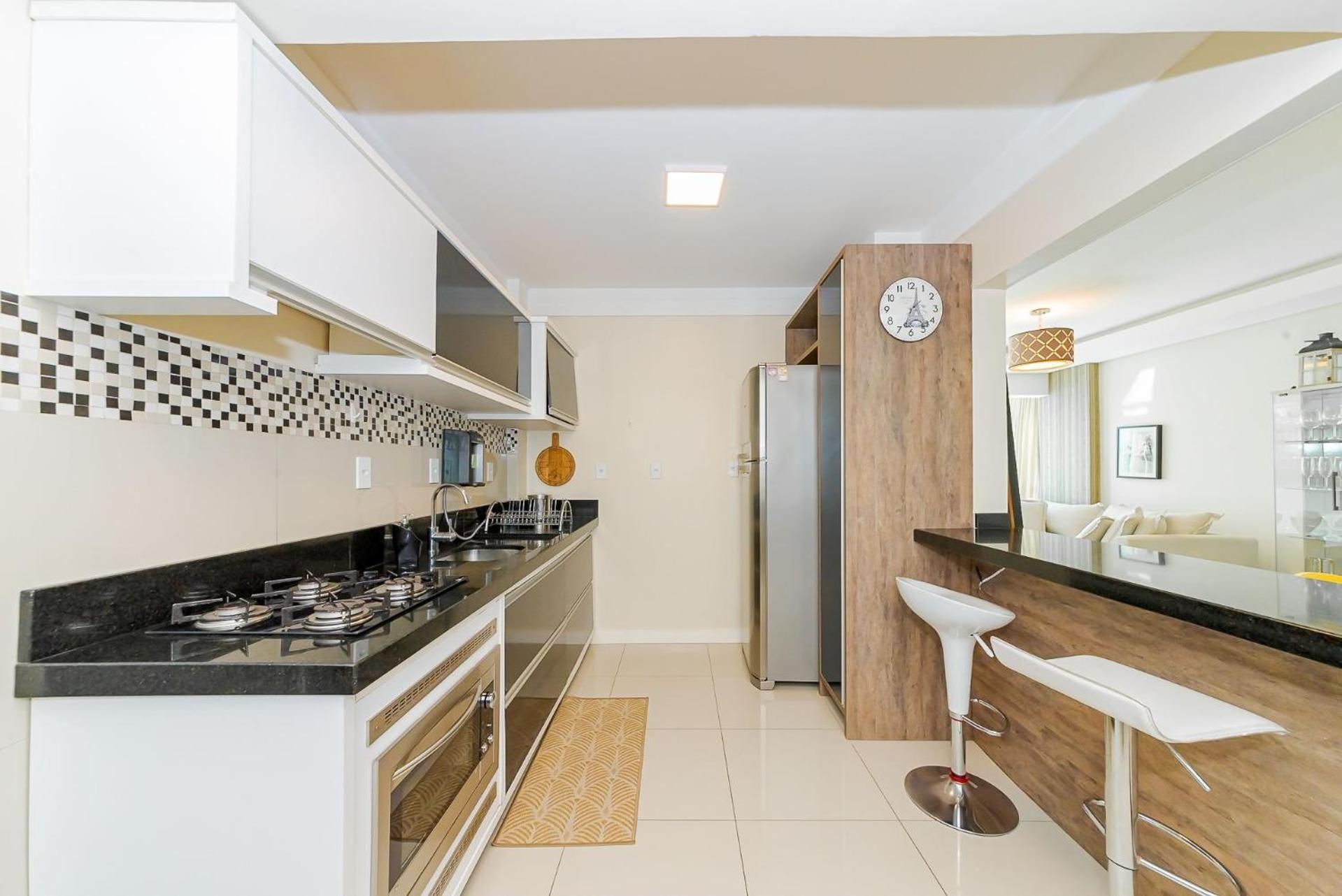3 Suites Linda Vista Da Orla De Bc A 50M Da Praia - Somente Familiares Balneário Camboriú Buitenkant foto